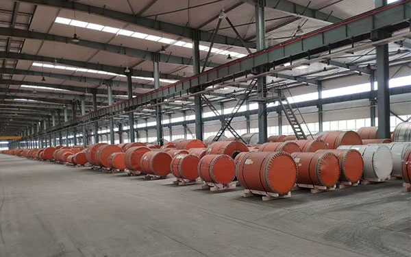 鋁板廠(chǎng)家倉(cāng)庫(kù)一角